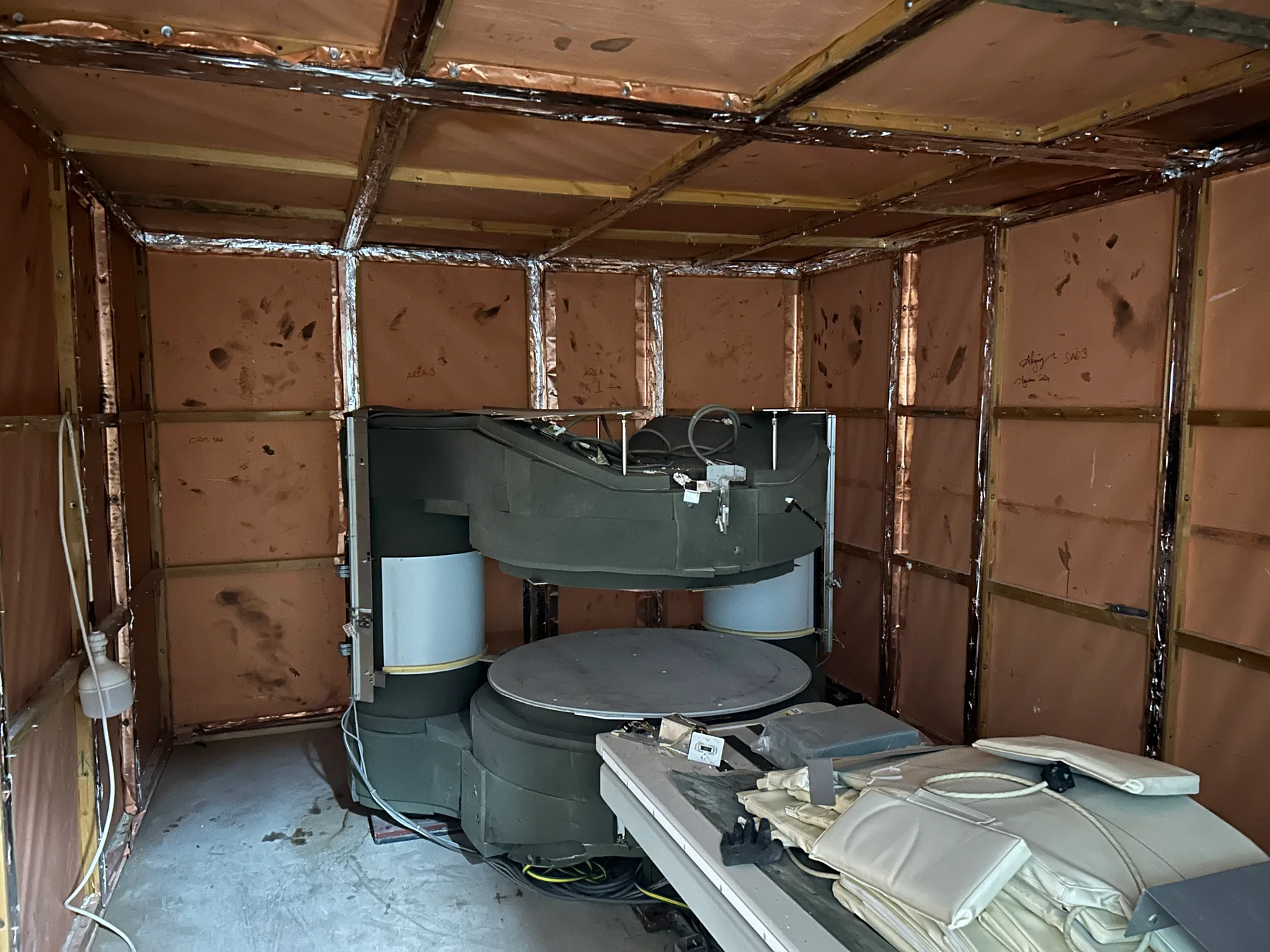Gence Open MRI kapak saha görüntüsü